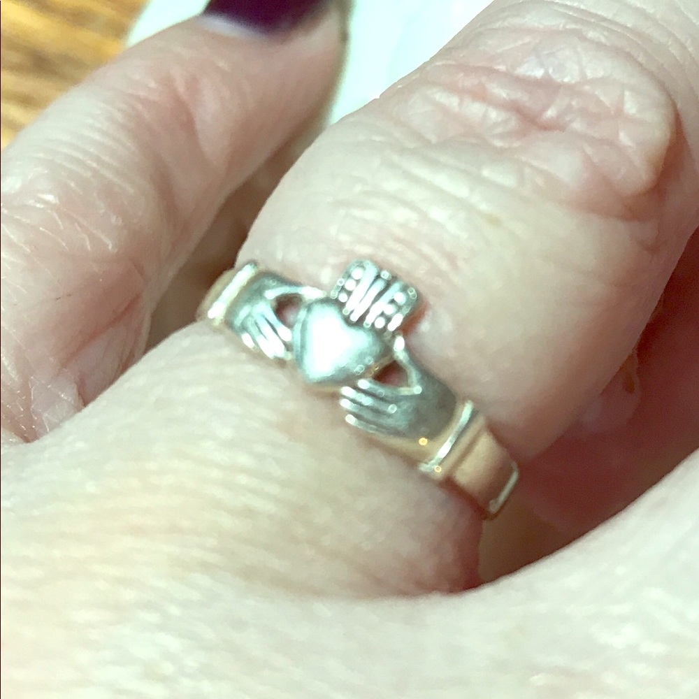 Sterling silver claddagh ring